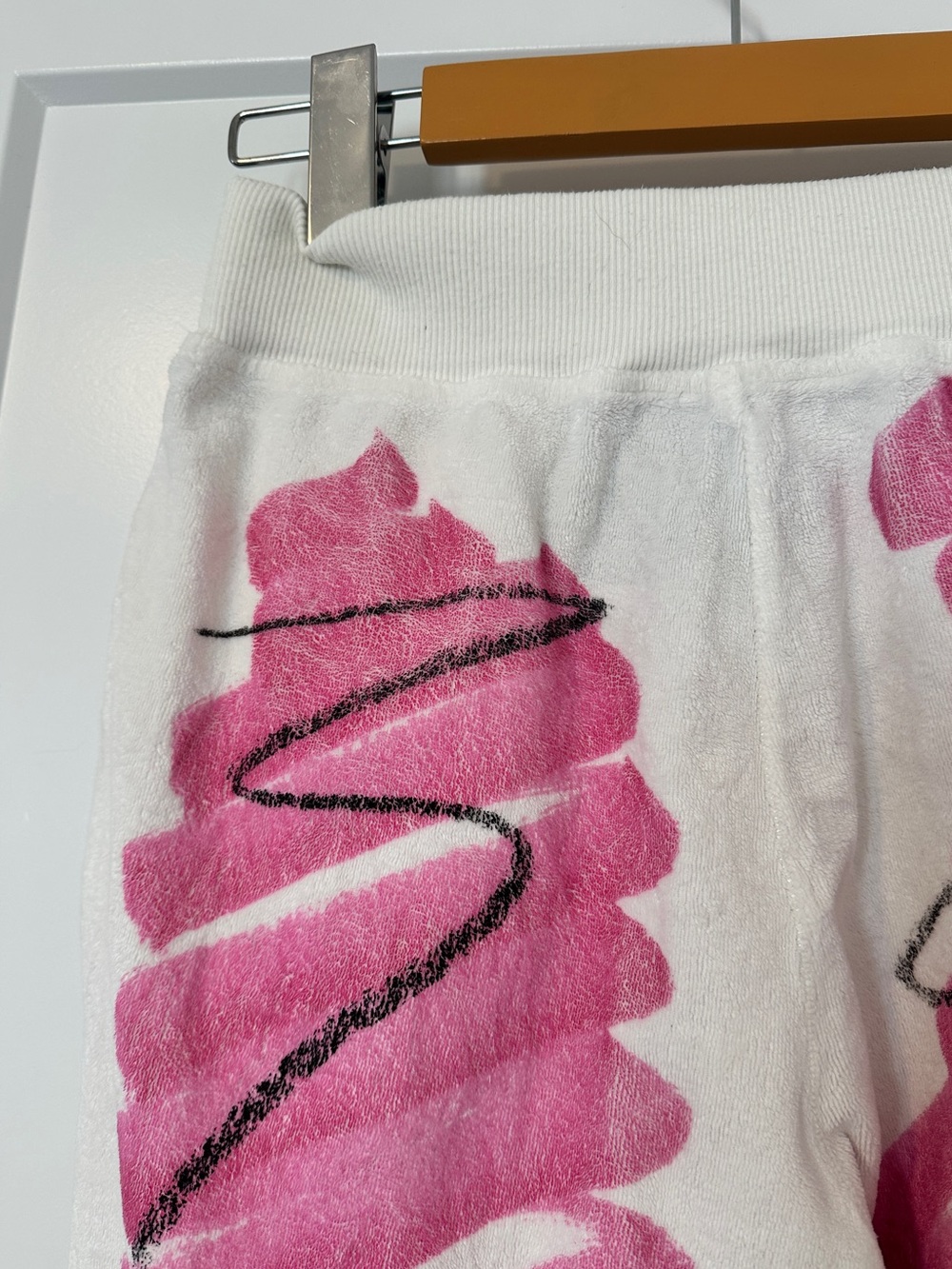 Moschino Couture White Pink Chenille Brushstroke Jogger Pant Size 4 US - Picture 14 of 16